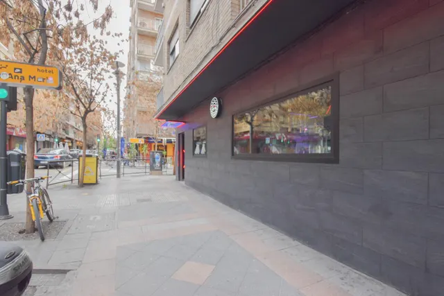 Pub en pleno centro de Granada ¿Eres un emprendedor apasionado por la hostelería? — 37