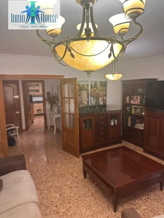 PISO EN VENTA EN EL CENTRO DE ALBACETE - foto 2