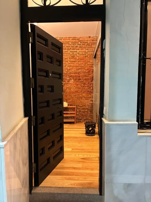 Local - Estudio en Calle Amaniel — 13