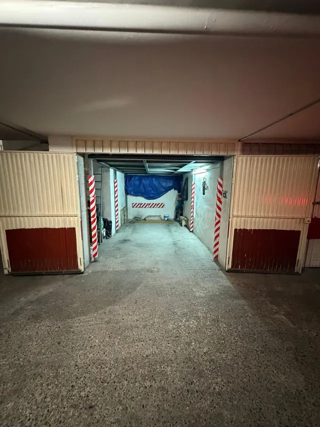 COCHERA CERRADA CON ALTILLO EN FÁTIMA — 4