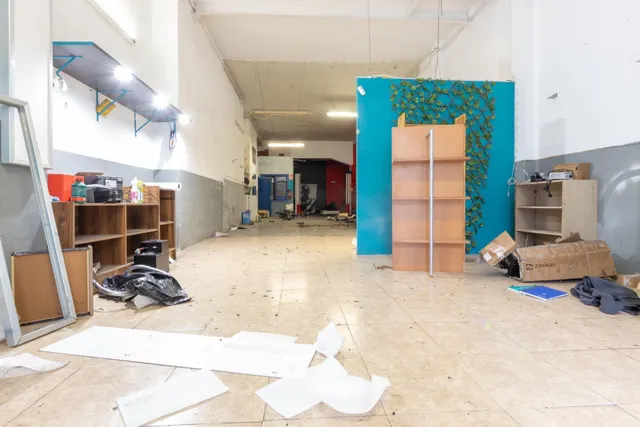 LOCAL COMERCIAL EN EL CENTRO DE TARRAGONA. — 8