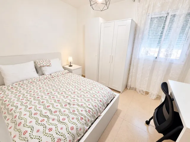 ¡estudia y disfruta de tu nuevo hogar! habitaciones frente a la universidad europea — 11