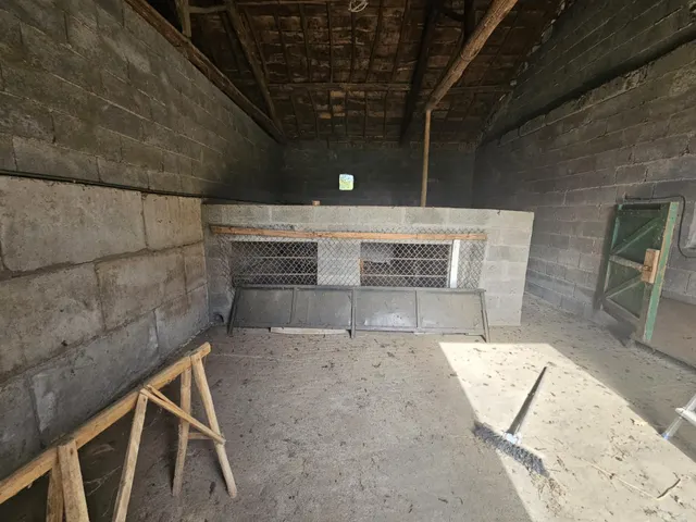 En exclusiva!!!!se vende casa  para entrar  a vivir con 12000 m2 de terreno en codosedo — 41