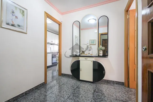 AMPLIO PISO DE 4 habitaciones CON GRAN BALCÓN — 23