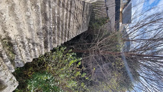 CASA CON TERRENO EN COLUMBRIANOS — 22