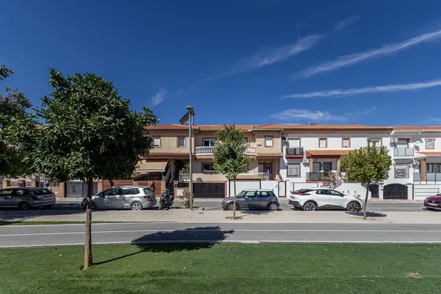 Casa en Cullar Vega con todas las comodidades a tu alcance. — 37