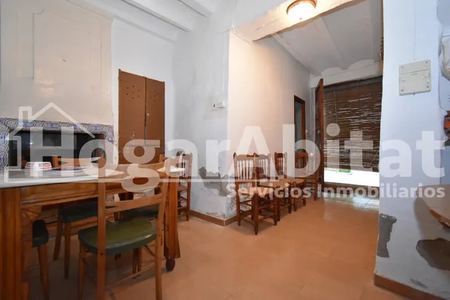 Casa de 2 alturas con TERRAZA cerca del Ayuntamiento — 23
