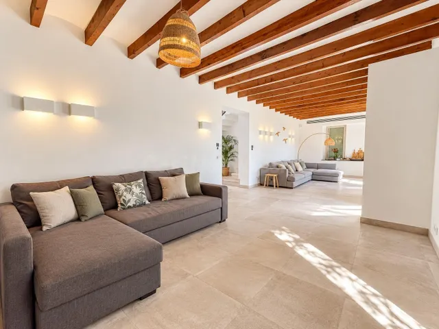 Preciosa Villa en Calviá Pueblo con Jardín y Piscina Privada - foto 4