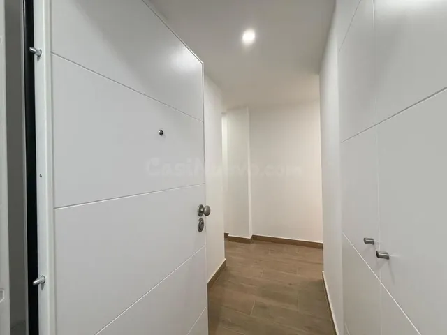 Apartamento 2 habitaciones 103m² en venta - Estacion de auto - foto 2