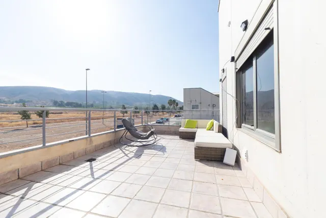 NAVE INDRUSTRIAL CON VIVIENDA EN ASCOY - foto 4