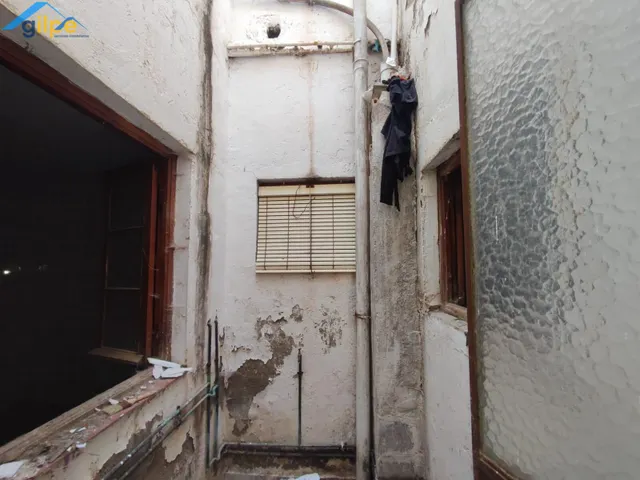 PLANTA BAJA, 3 DORMITORIOS Y 1 BAÑO — 8