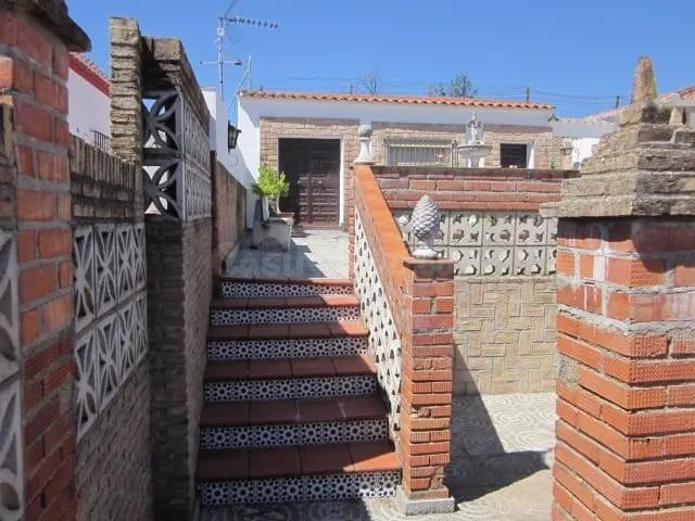 ¡Tu Refugio Soñado! Venta de Casa en Cazalla de la Sierra, S - foto 2