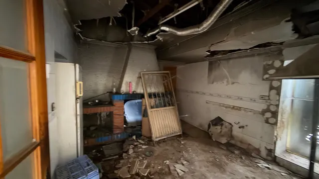 Venta de casa de campo con terreno en Baños y Mendigo. — 31