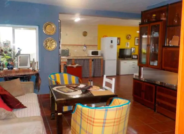 Urbis te ofrece un bajo en venta en Ciudad Rodrigo, Salamanca. — 2