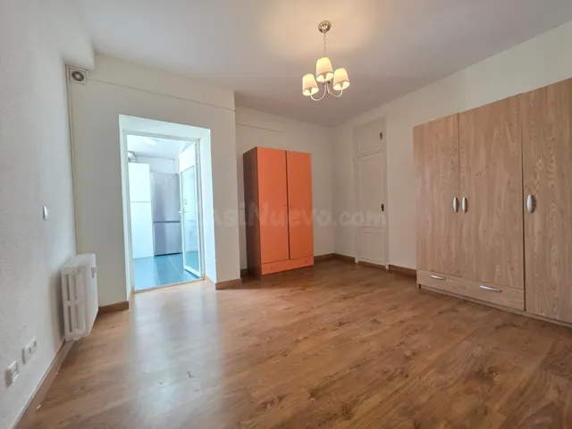 Amplio piso de 157 m2 con terraza, garaje y vistas al Retiro en Jerónimos — 17