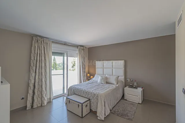 Chalet 5 habitaciones 275m² en venta - Marbella - foto 4