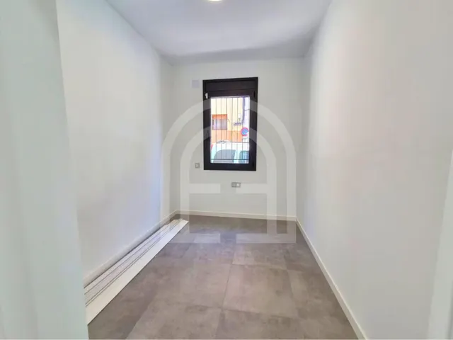 Planta baja 3 habitaciones 78m² en venta - Rambla sant jordi — 11