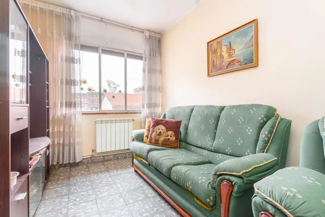 Piso de 3 habitaciones en 5ª planta en el barrio de Fozaneld - foto 2