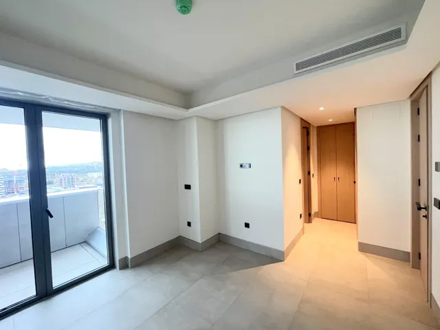 ¡Exclusivo Piso de Lujo en las Málaga Towers! — 26