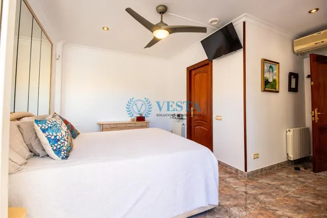 CASA INDEPENDIENTE DE 4 habitaciones — 27
