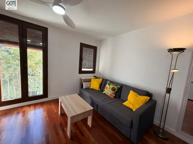 Acogedor Apartamento Reformado en el Corazón de Granada — 6