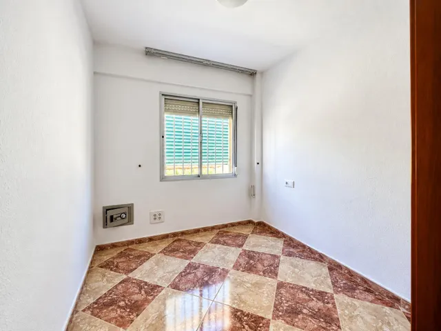 ALQUILER LARGA TEMPORADA. PISO 3 DORMITORIOS Y 1 BAÑO EN LOS BOLICHES — 18