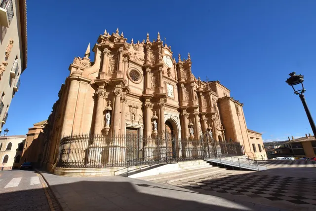 EN PLENO CENTRO DE GUADIX — 37