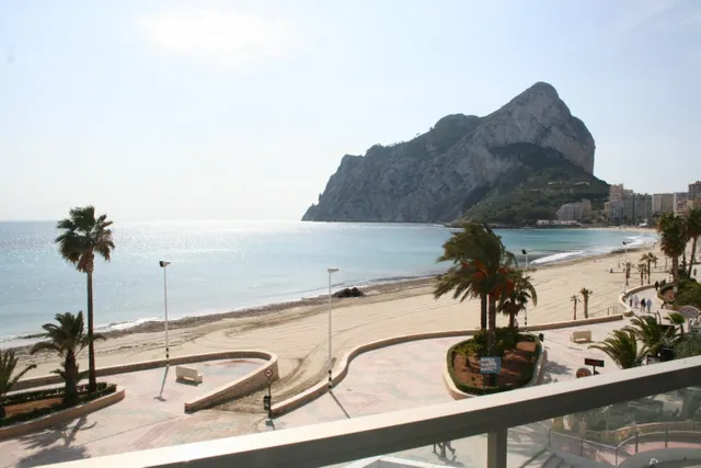 Magnífico apartamento en primera línea de playa. — 3