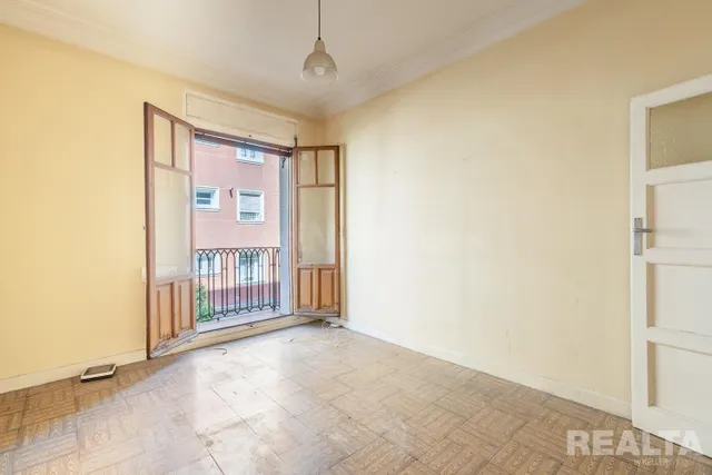 EXCLUSIVO PISO EXTERIOR EN BARRIO SALAMANCA — 2