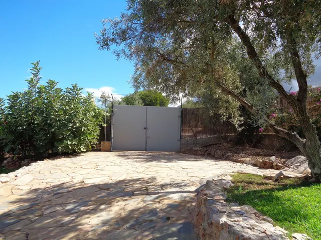 Chalet 4 habitaciones 350m² en venta - Costa del Sol — 28