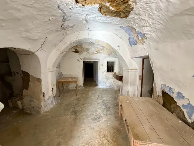 Casa cueva en venta en Viator: una oportunidad para crear la vivienda que siempre has imaginado  Calle San Rafael– Viator (Almería) — 12