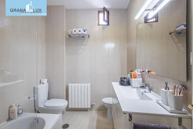 Exclusivo Piso Dúplex en el Corazón de Granada — 30