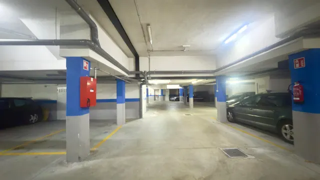 Piso de 3 habitaciones con Garaje y Trastero - ¡Oportunidad en Zona cerca del Centro! — 37