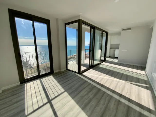 Un Piso de ensueño frente al mar obra nueva 2024 en el corazón histórico de Montgat — 6