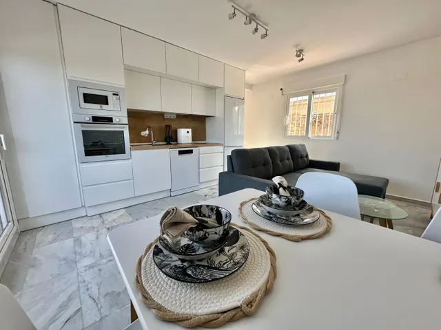 Moderno Apartamento en la Encantadora Cala de Benidorm — 3