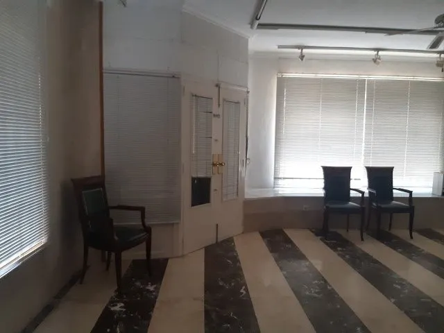 Local comercial en la Avenida
