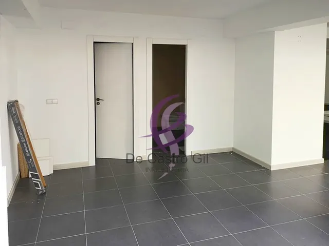 LOCAL COMERCIAL DE 400 METROS CON GRAN ESCAPARATE A 100 METROS DE PLAZA MAYOR — 15