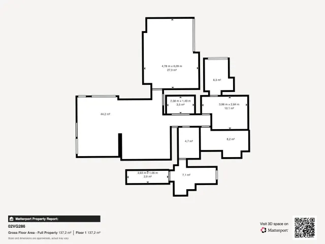 Casa con piscina y gran privacidad en parcela de 1.000 m2 — 45