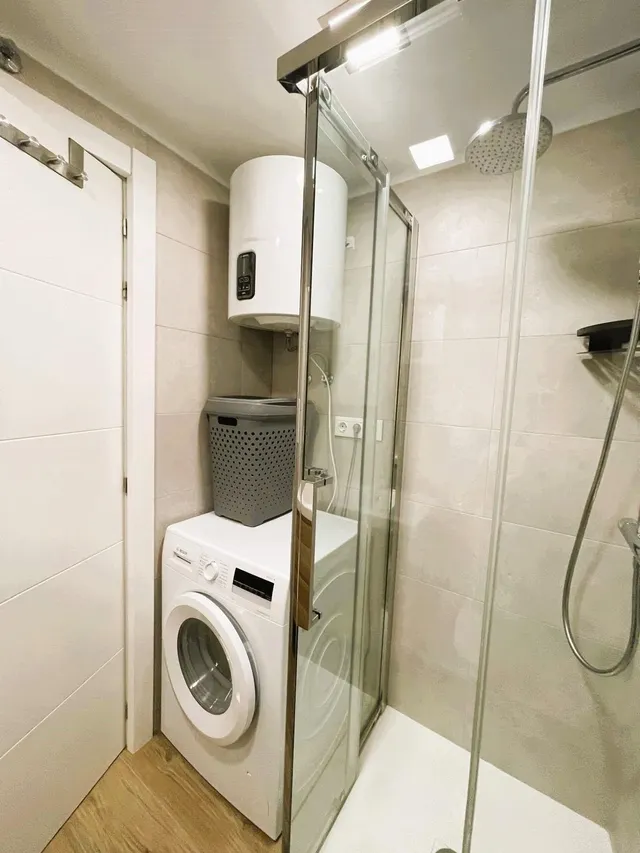 Apartamento reformado con piscina comunitaria, Alicante, Torrevieja. 3 habitaciones | 60 m2 | A 300 metros del mar — 17