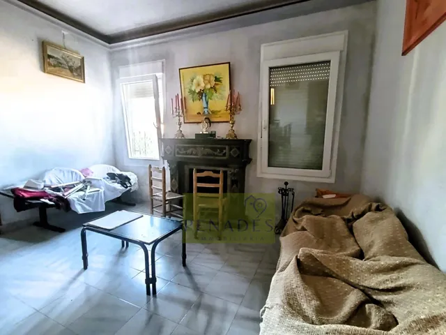 CHALET MUY CERCA DE LA POBLACION — 6