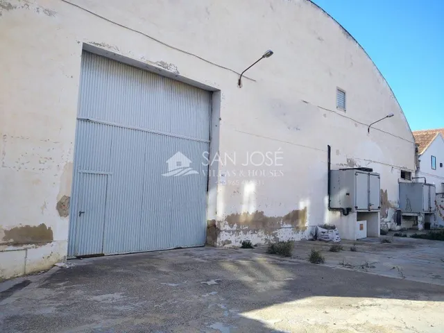 VENTA DE NAVE EN TORRELLANO — 8