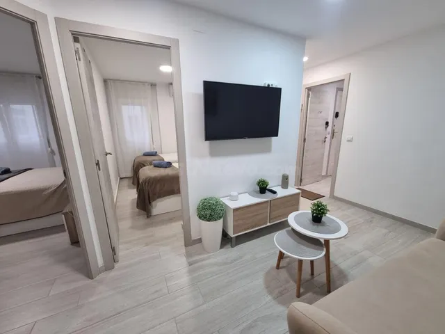 APARTAMENTO EN DENIA FRENTE AL PUERTO! - foto 3