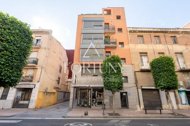 Ático en venta en Raval Sant Pere, Reus.