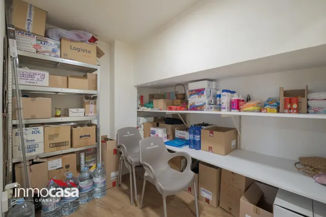 Se vende licencia de estanco única en piñar, Granada — 11