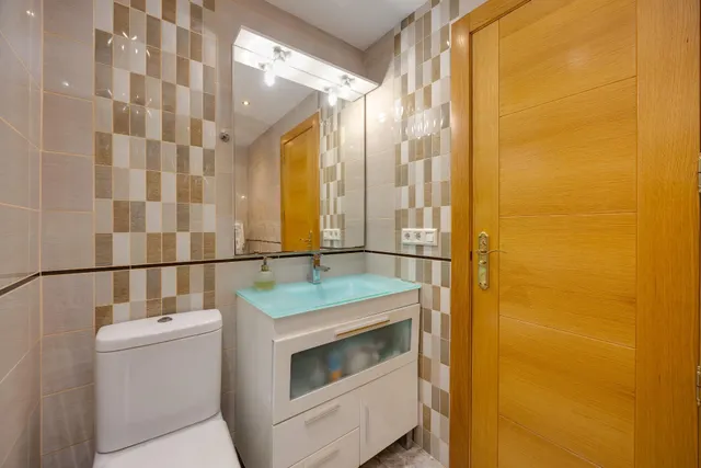 Apartamento de dos dormitorios, en primera línea, con fantásticas vistas al mar — 6