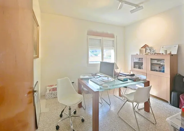 Casa con gran potencial y espacio independiente en albarrosa – Viladecans — 22