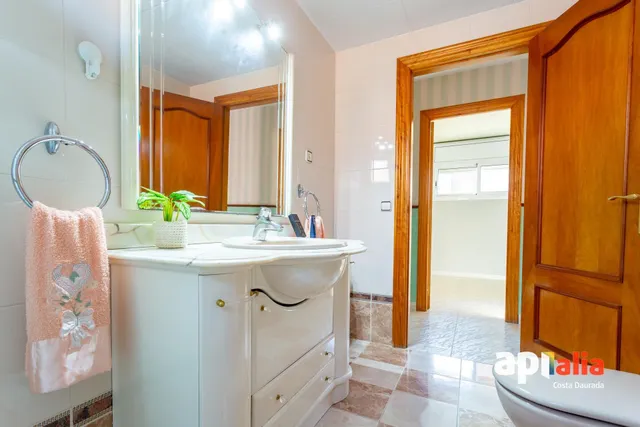CHALET EN EL CENTRO DE SALOU 5 habitaciones — 36
