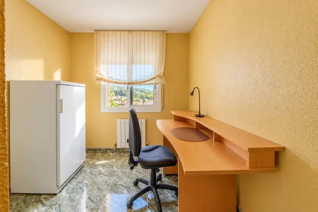 CASA FAMILIAR CON PISCINA, PRIVACIDAD Y ESPECTACULARES VISTAS A LA MONTAÑA EN LAS PALMERAS, CANYELLES — 26