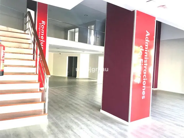 Local comercial 400m² en venta - Costa Del Sol — 18