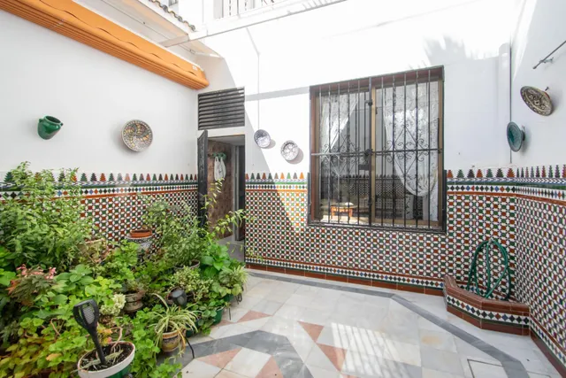 Magnífica casa junto a la Puerta del Osario, Sevilla — 21